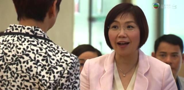 無奈老師沒有因家長在場而收口