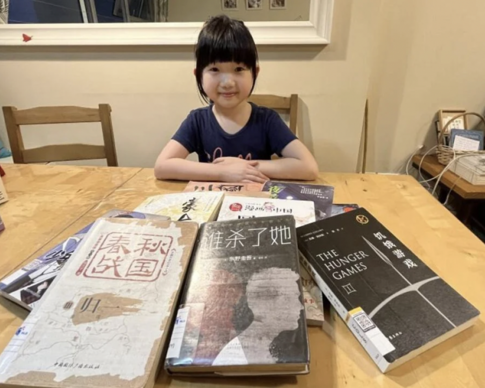 新加坡7歲女童中文造詣驚人,能夠閱讀史書及長篇小說。