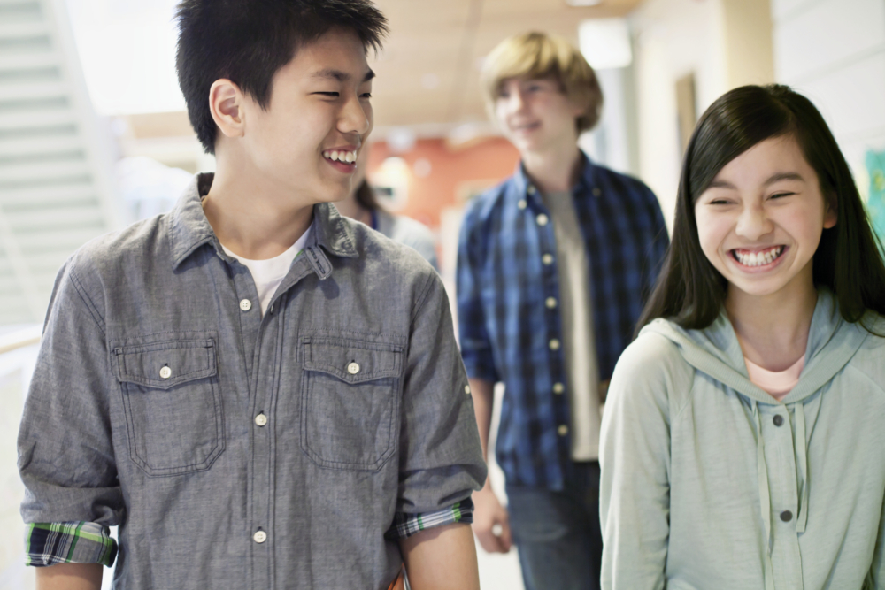 由於加拿大是個多元化國家，目前Po主沒有遇到歧視問題。