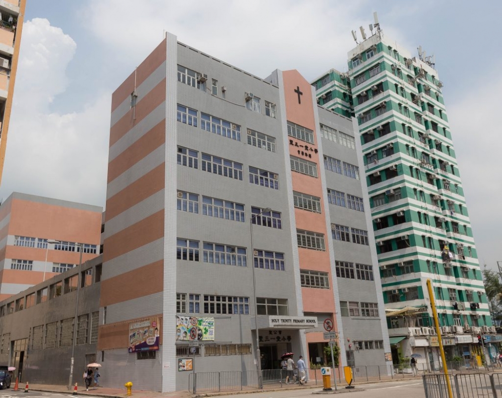 家長可從5月2日起致電聖三一堂小學查詢插班生學額空缺情況。