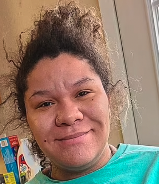 懷孕後Tyreece的皮膚和髮質發生劇烈變化，不但眉毛變粗、皮膚變黑，體重也暴增。