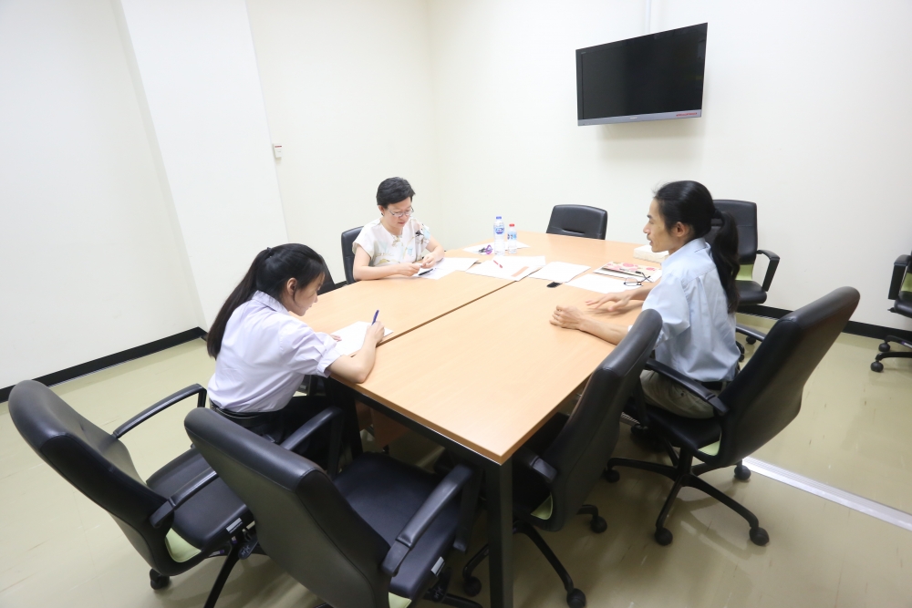 網民指不少人為了吸收面試經驗才報直資中學