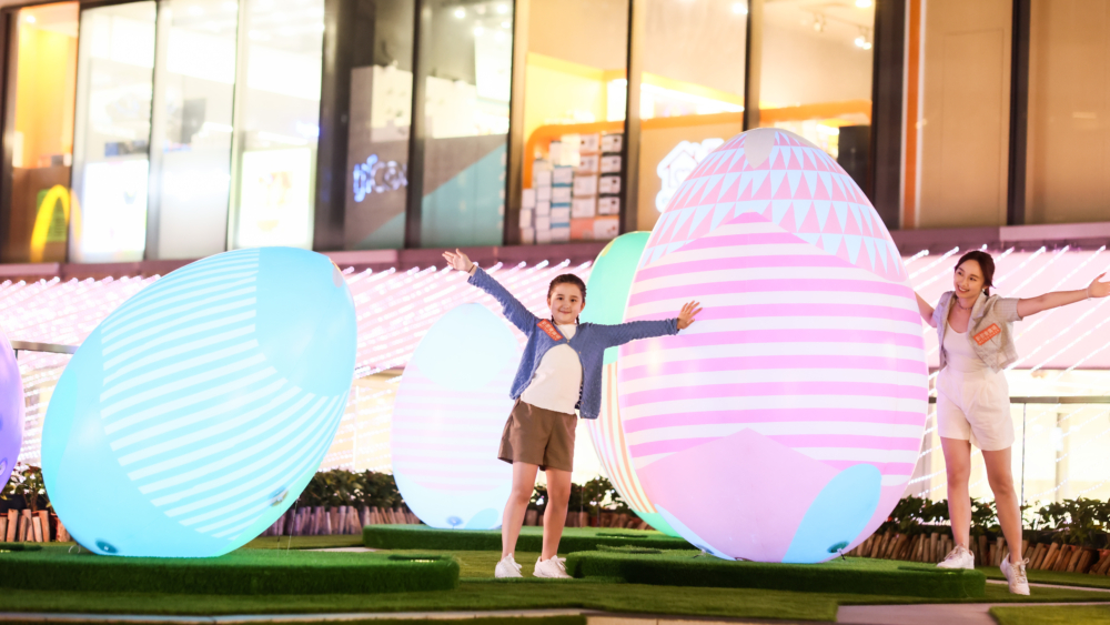 晚上會發光的彩蛋遊樂園！