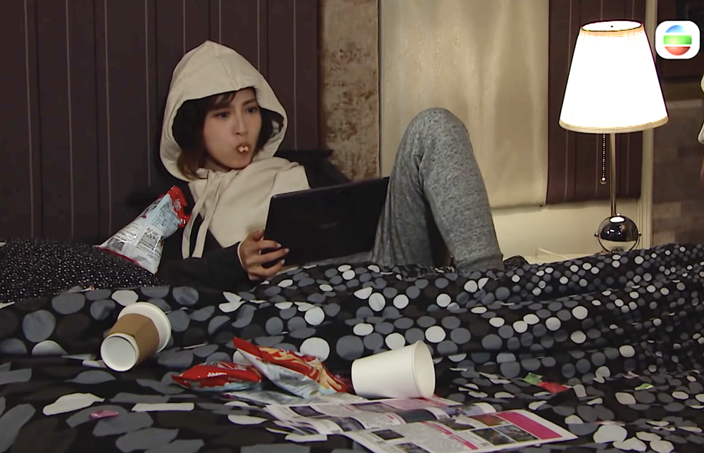 有人認為「全職女兒」比起「巨嬰」、「啃老族」有作用多了。