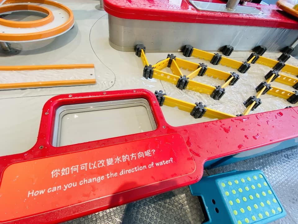 體驗水流特性的相關展品。