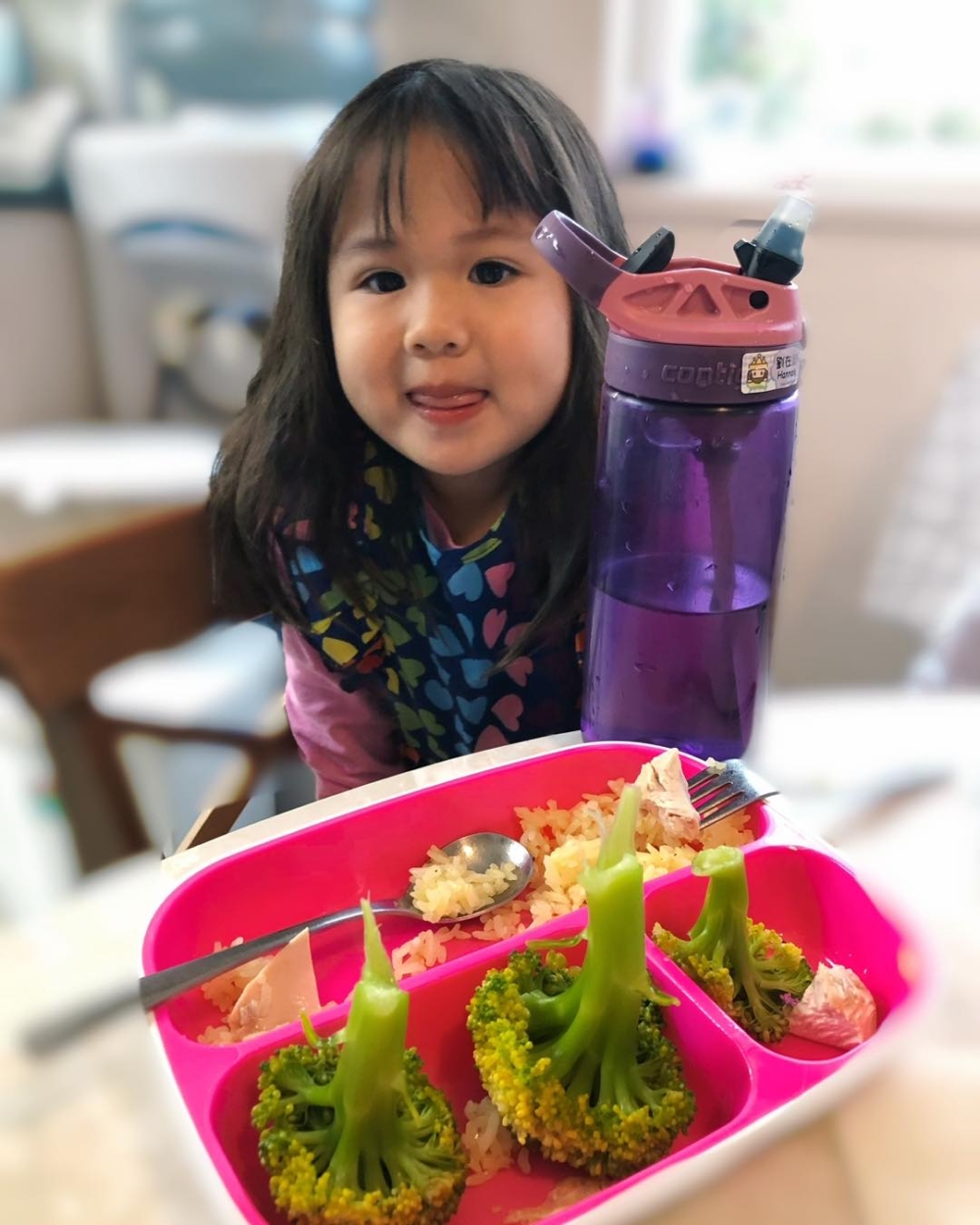張嘉兒指幼兒最理想是每日吃一杯菜