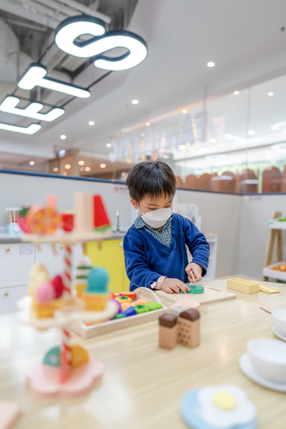 型男「煮飯仔」,邊個要食?!