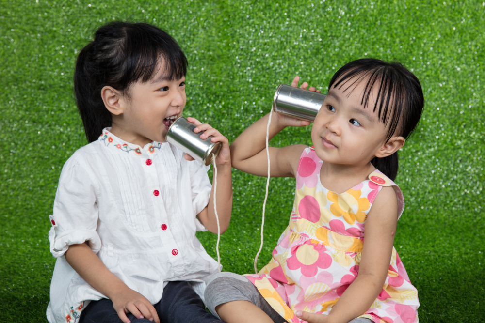 孩子的語言發展一般在2至3歲就能明白及正確使用代名詞,了解「你、我、他」三者的分別。