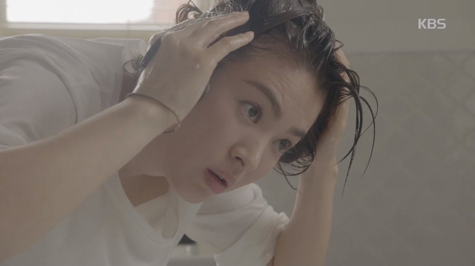 樓主指自己的頭皮狀況比較敏感，洗髮水都要買特殊專用的，而且一包需要80元美金。