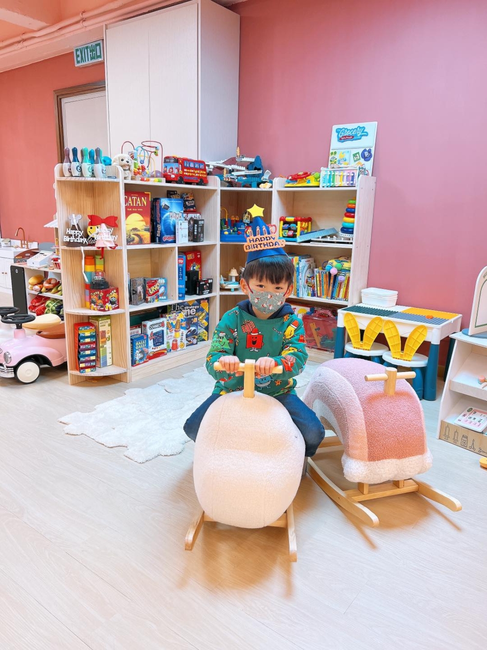 多元區域可以找到益智玩具、廚房玩具、樂器等。