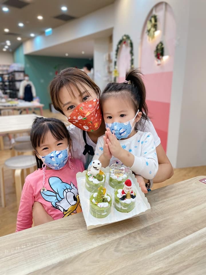 張嘉兒認為父母不妨邀請子女參與廚房工作,一起準備烹煮菜餚