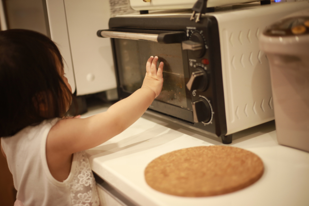 小孩不可隨便進入廚房。
