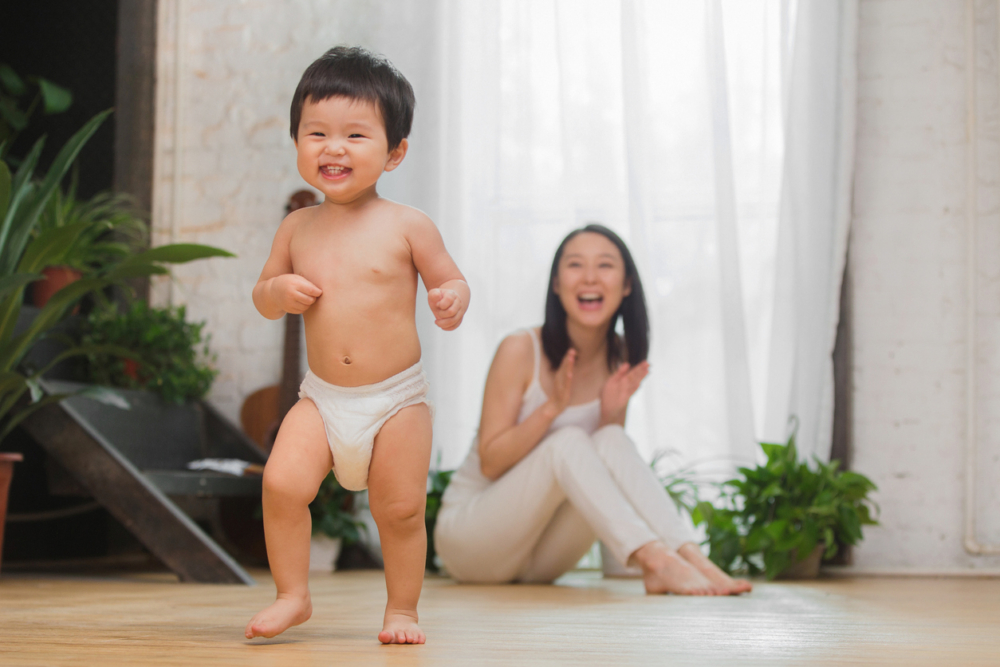 新手父母如何和子女增加互動,也是一種學問。