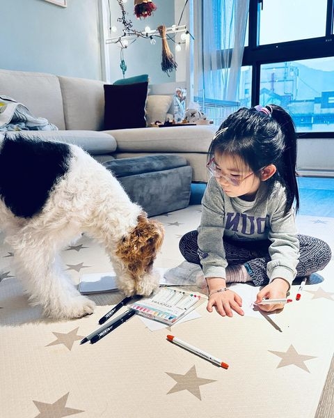 最後陳怡蓉喊話女兒,說祝你的父母長命百歲。