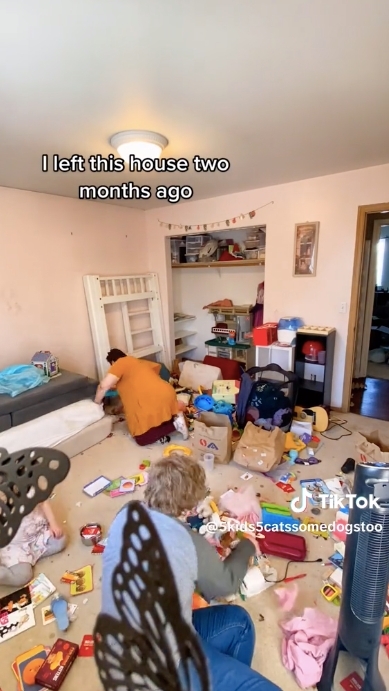 人妻努力打掃地方