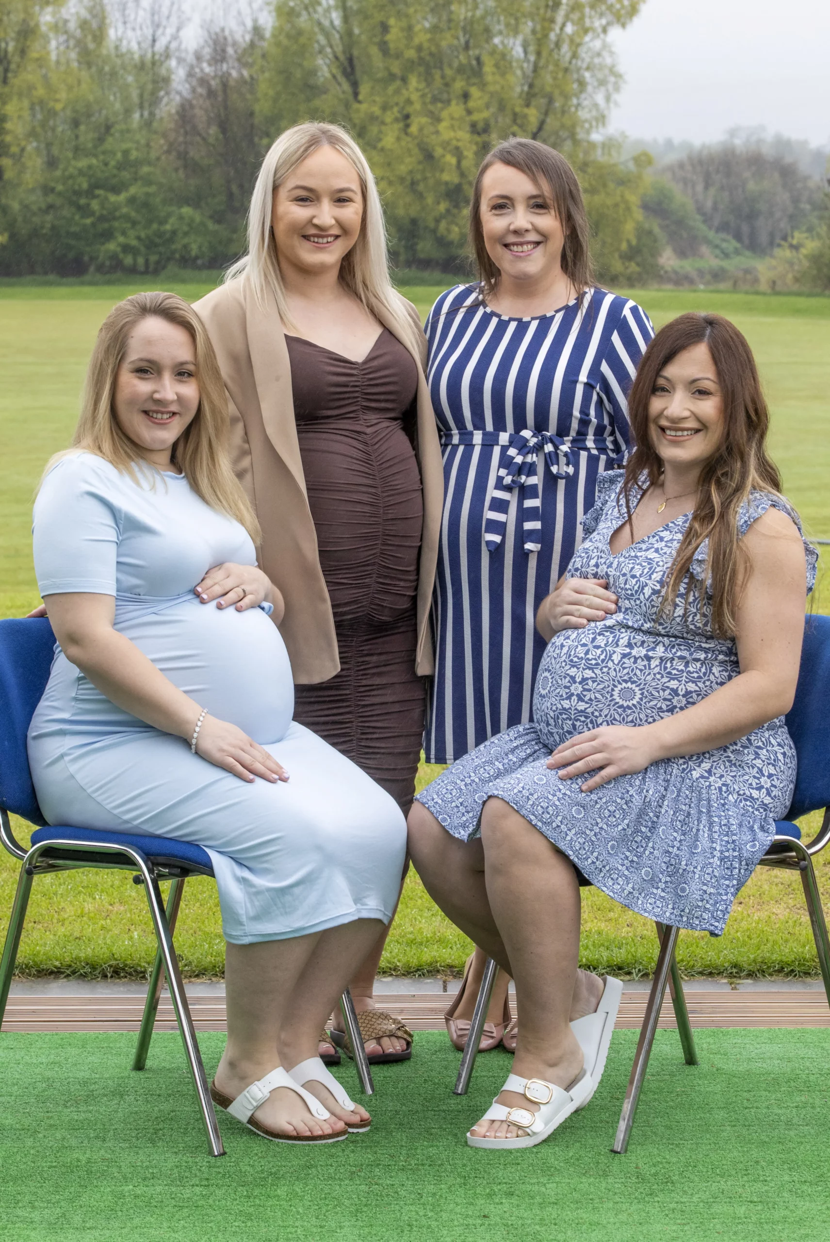 同時懷孕的好處就是日後孩子方便日托！