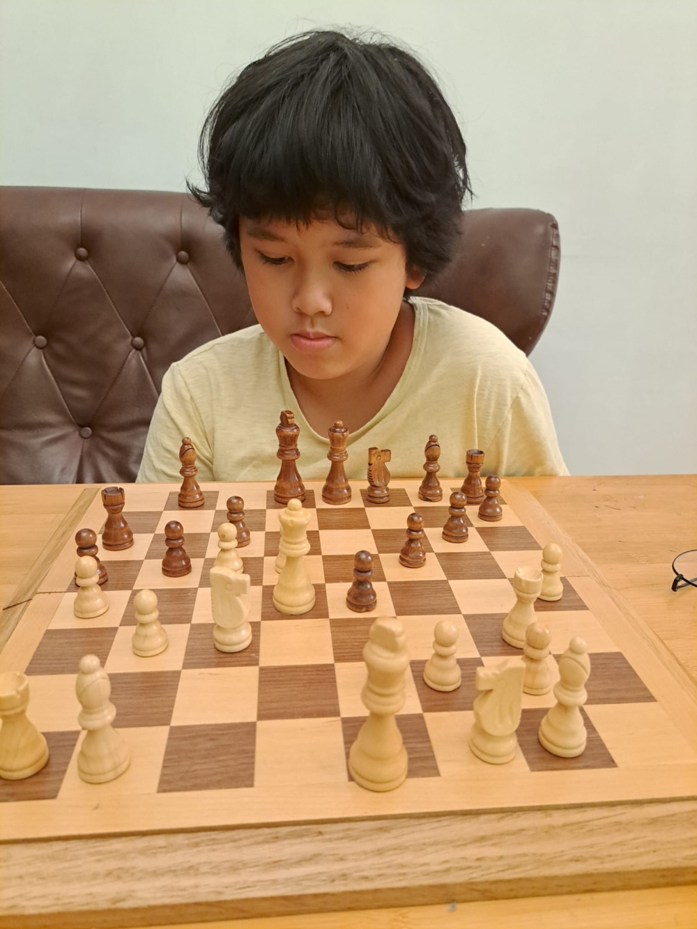 兒子天天曾經歷寄養小朋友拆散他的玩具，之後唯有自己重新砌回。