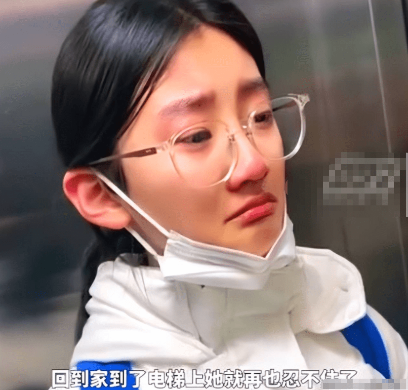 女學生出身於單親家庭，家中經濟情況平平