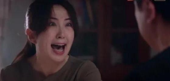 妻子忍無可忍,爆氣責罵:「不去不行嗎?」