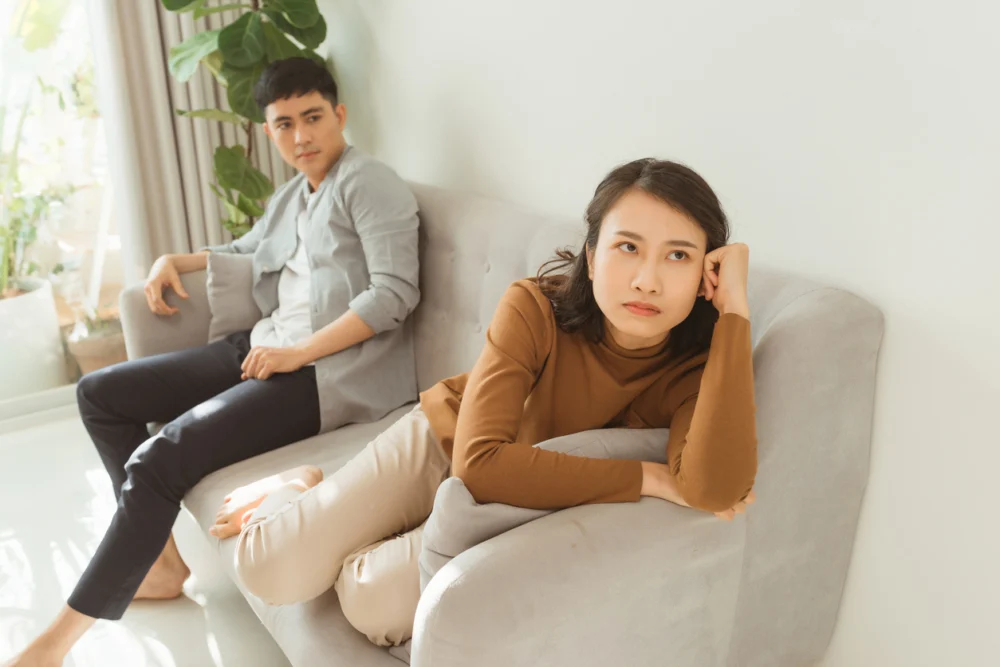 網民一面倒鼓勵人妻離婚。