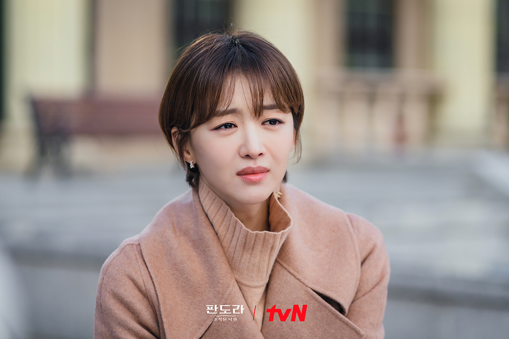 由於家中的財政由爸爸管理,媽媽也無能為力