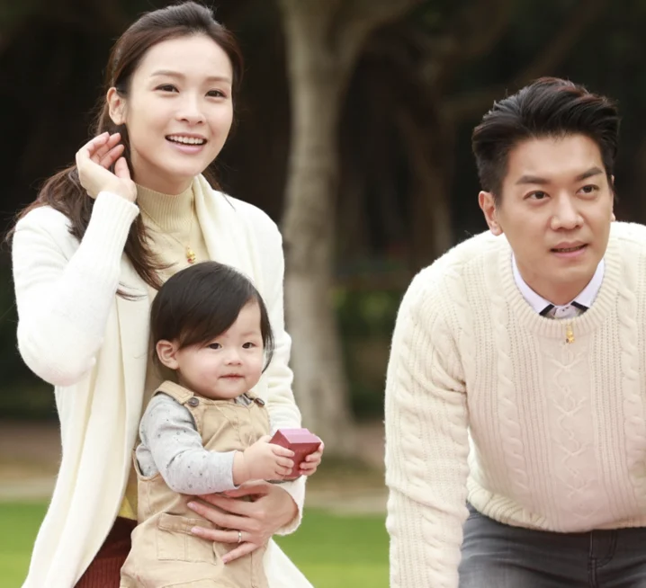 這位妻子表示，自己與先生結婚17年，兩人育有2個兒子和1個女兒。