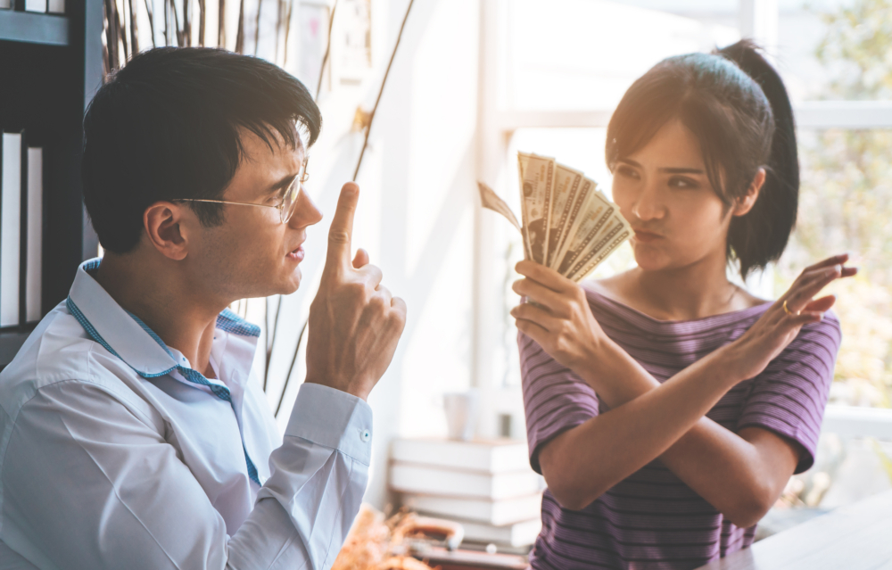 人夫為太太的謊言感到不滿