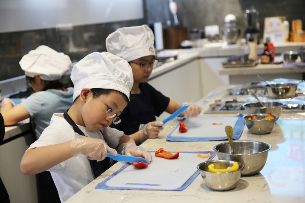 屆時學員將會學習烹煮24款港式美食。