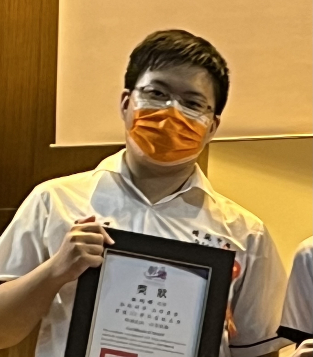 小四以後，林均嶧的成績便一直名列前矛。