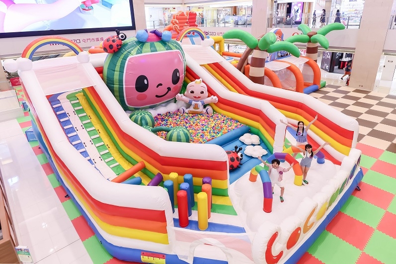 CoComelon主題的吹氣遊樂園在屯門市廣場就可以玩！