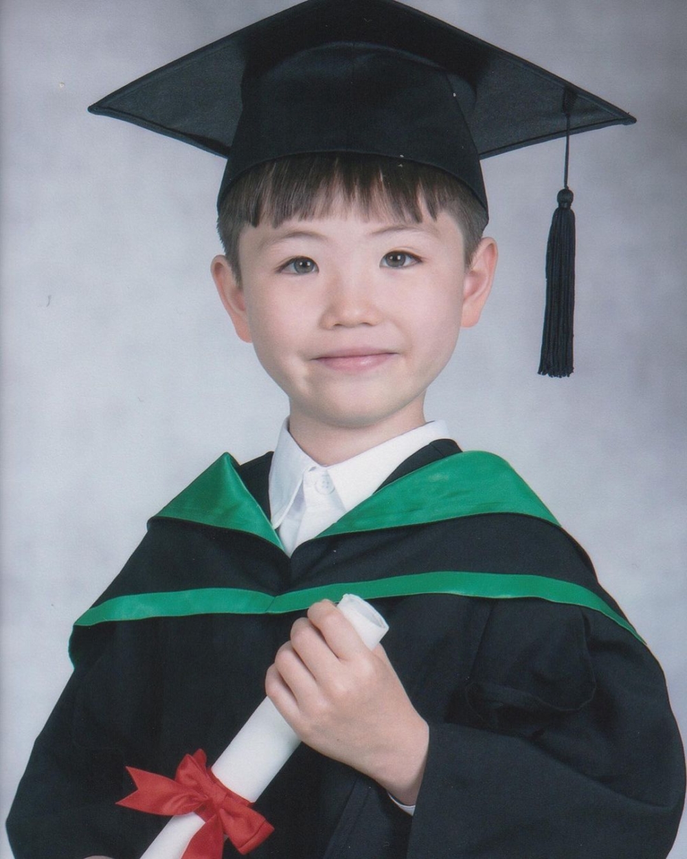 車婉婉兒子幼稚園畢業。