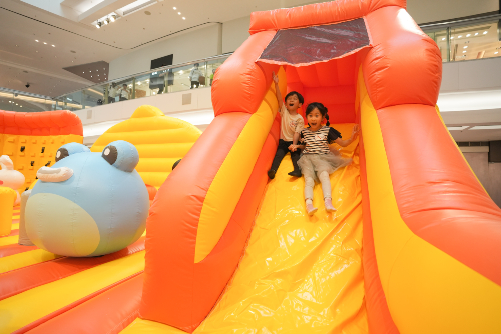 另有3.5米高巨型滑梯。