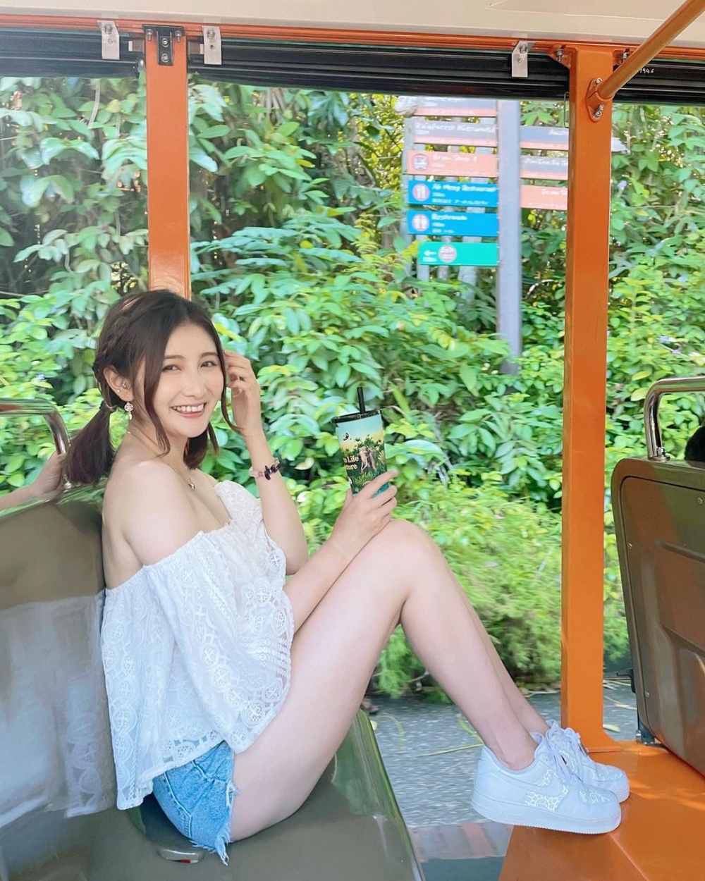沈殷怡曾在律師樓實習。