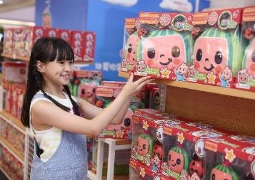 場內設有期間限定店，有近40款CoComelon、JJ與家人及朋友呂山的官方周邊產品。