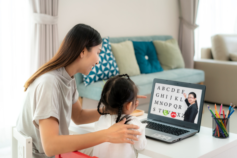 父母與子女一齊學英語