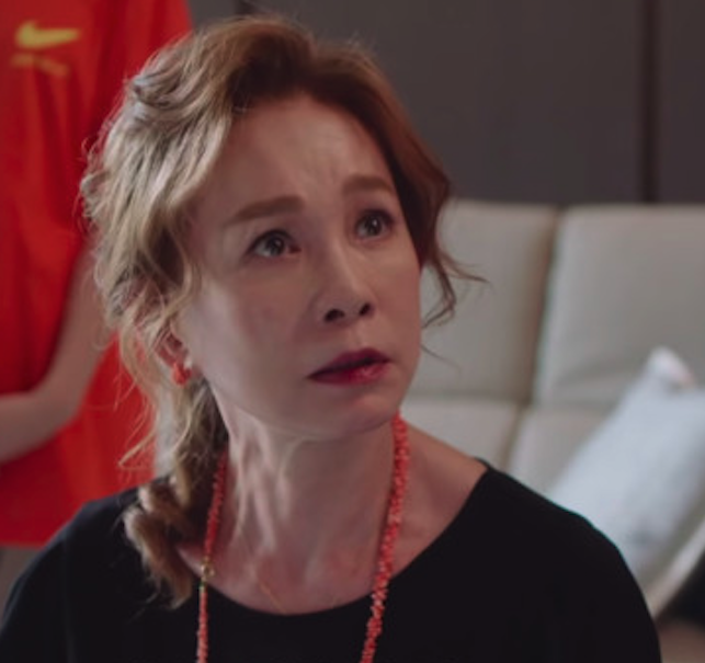 女傭突然向事主求情求原諒，指「對這個家很有感情」。