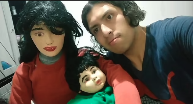 Christian與Natalia的關係受到不少質疑。