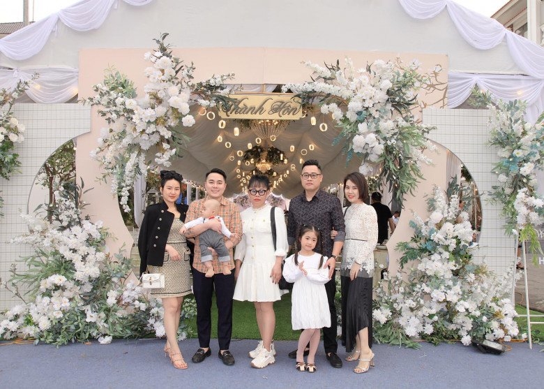 原本大兒子的女朋友在銀行業工作，黎氏雅直接與對方說要離開銀行業跟她工作才會同意兩人的婚姻。