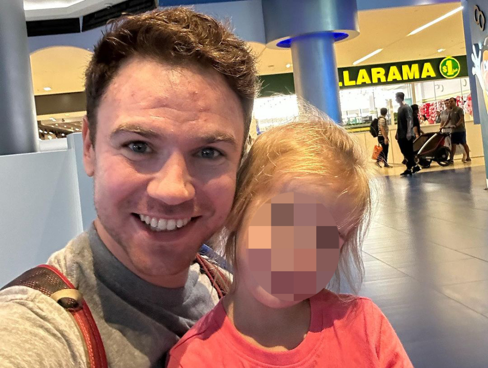 Harper就像Dylan其他孩子一樣，有藍眼睛和金色捲髮。