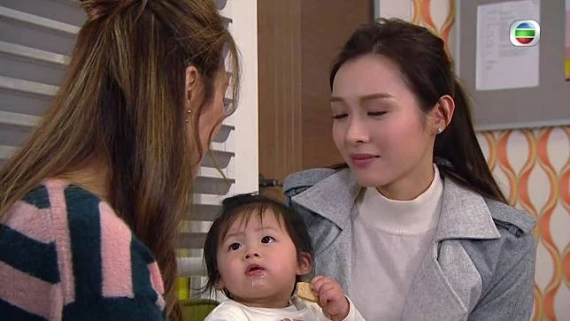 網民指,每次與太太回去,大嫂「就對我老婆說羨慕我們能住外面」。