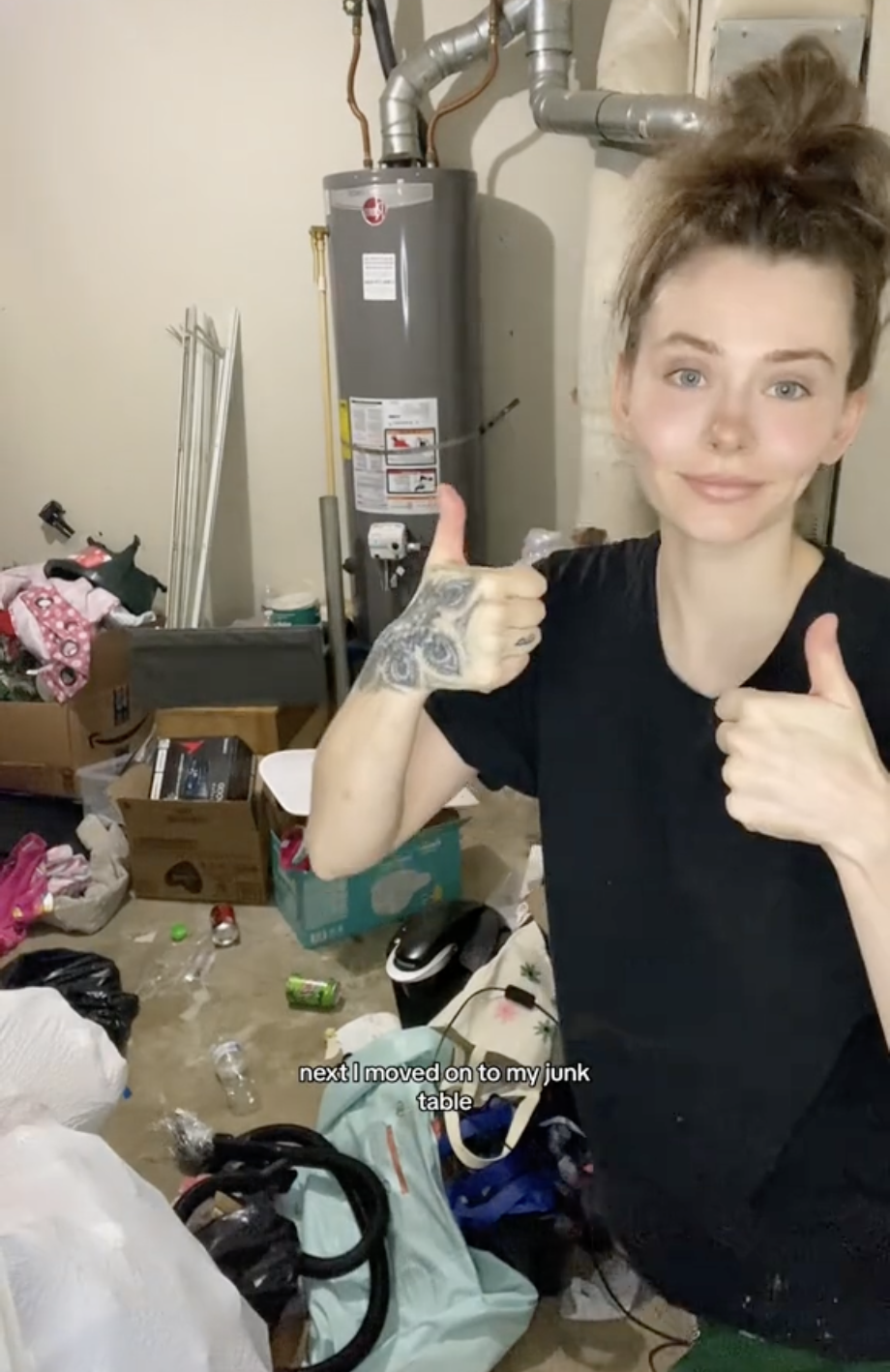 網民認同全職媽媽不是傭人,但也認為她應該教導女兒建立正確的衛生觀念。