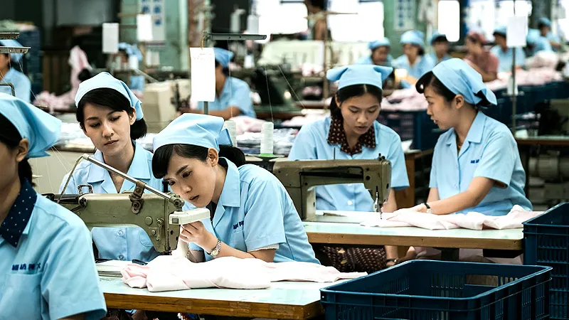 王女以為自己沒考上高中，初中一畢業便到工廠打工