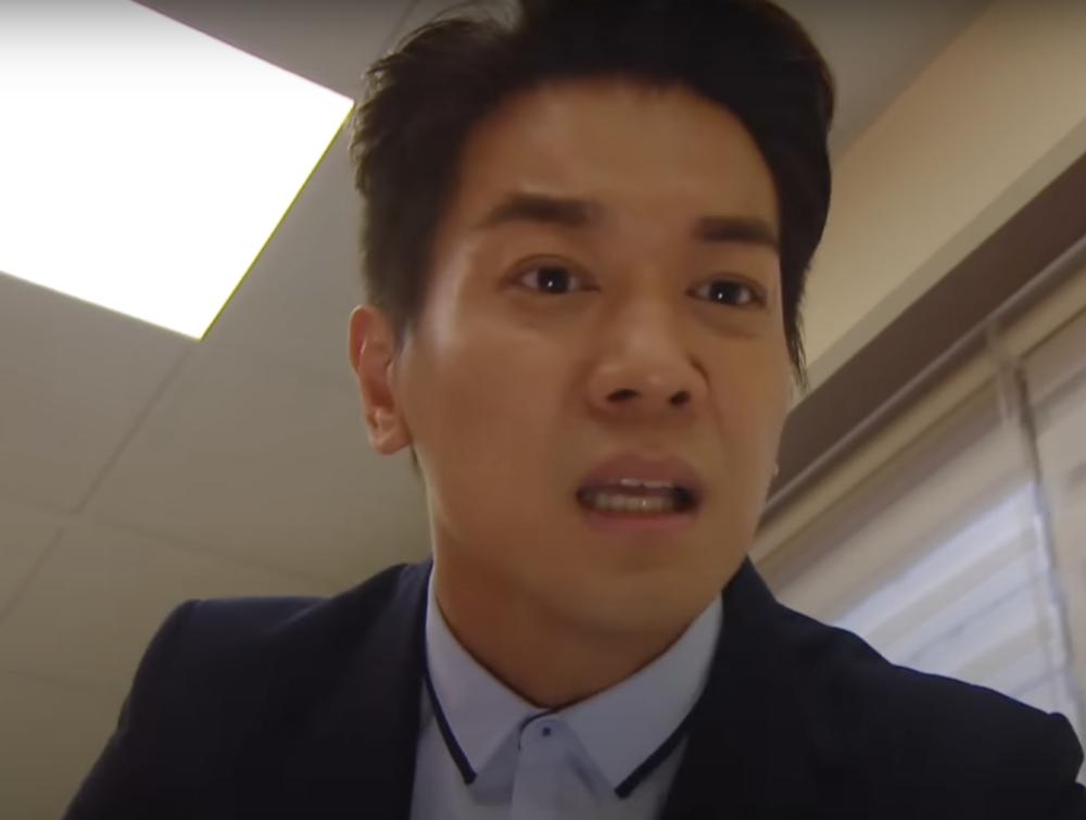 丈夫跟事主說話,事主猶如聽不懂,只能「吓?」