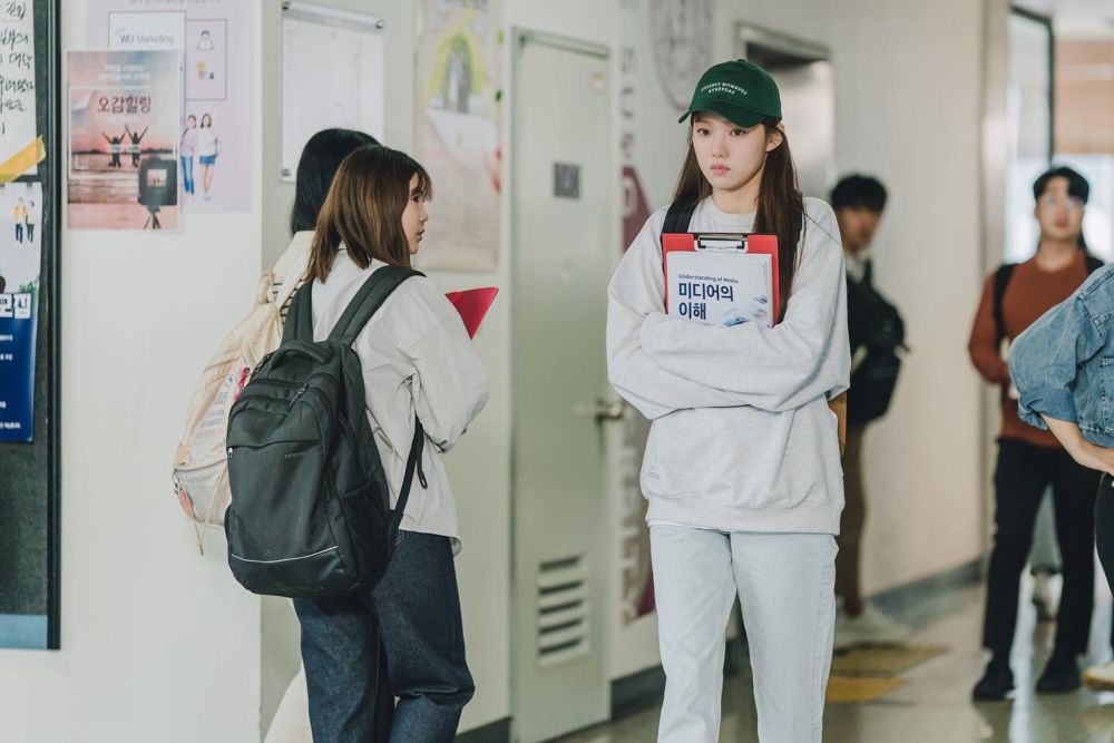 網民建議事主睇心理醫生。