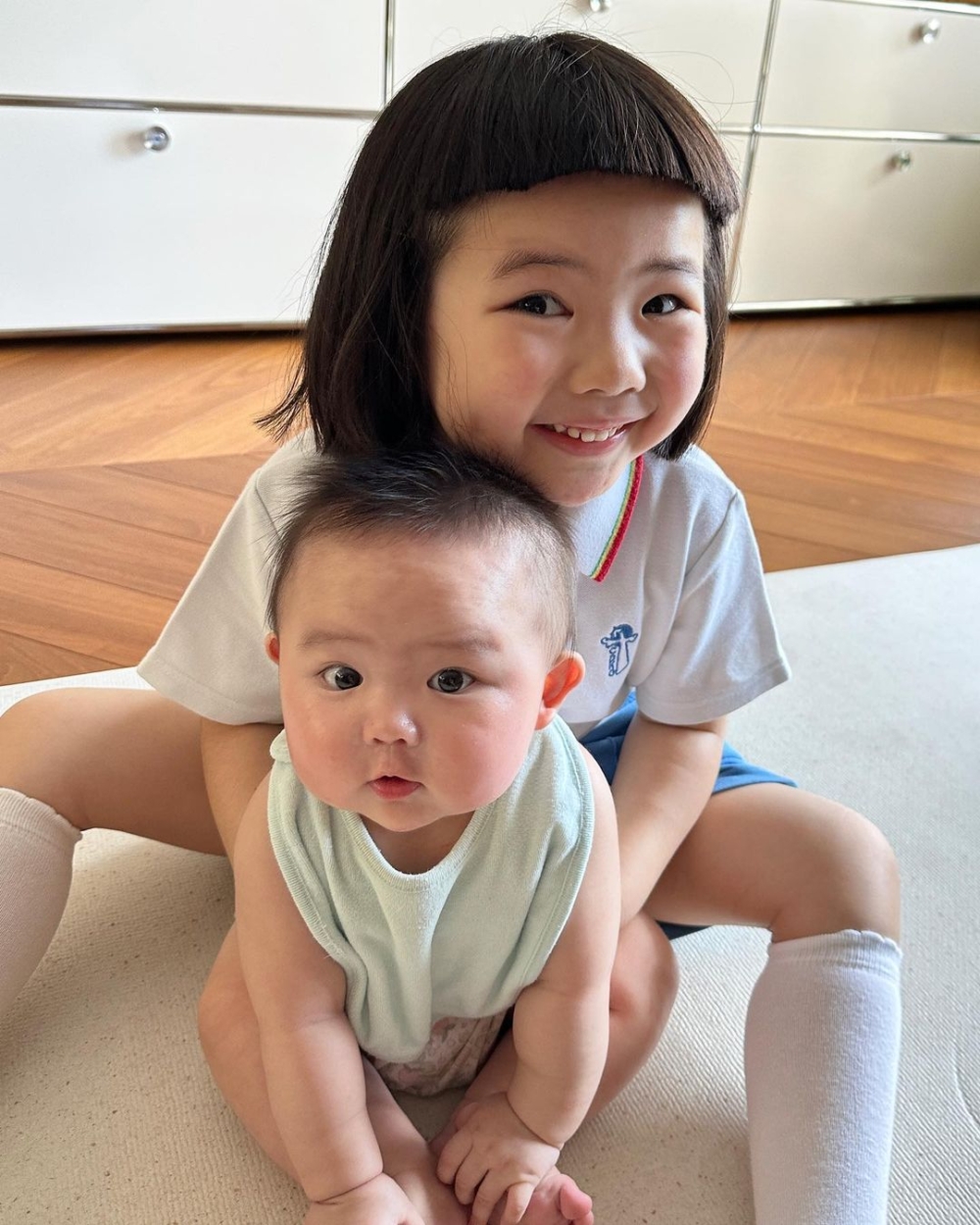 Lucy非常疼愛妹妹Sucy。