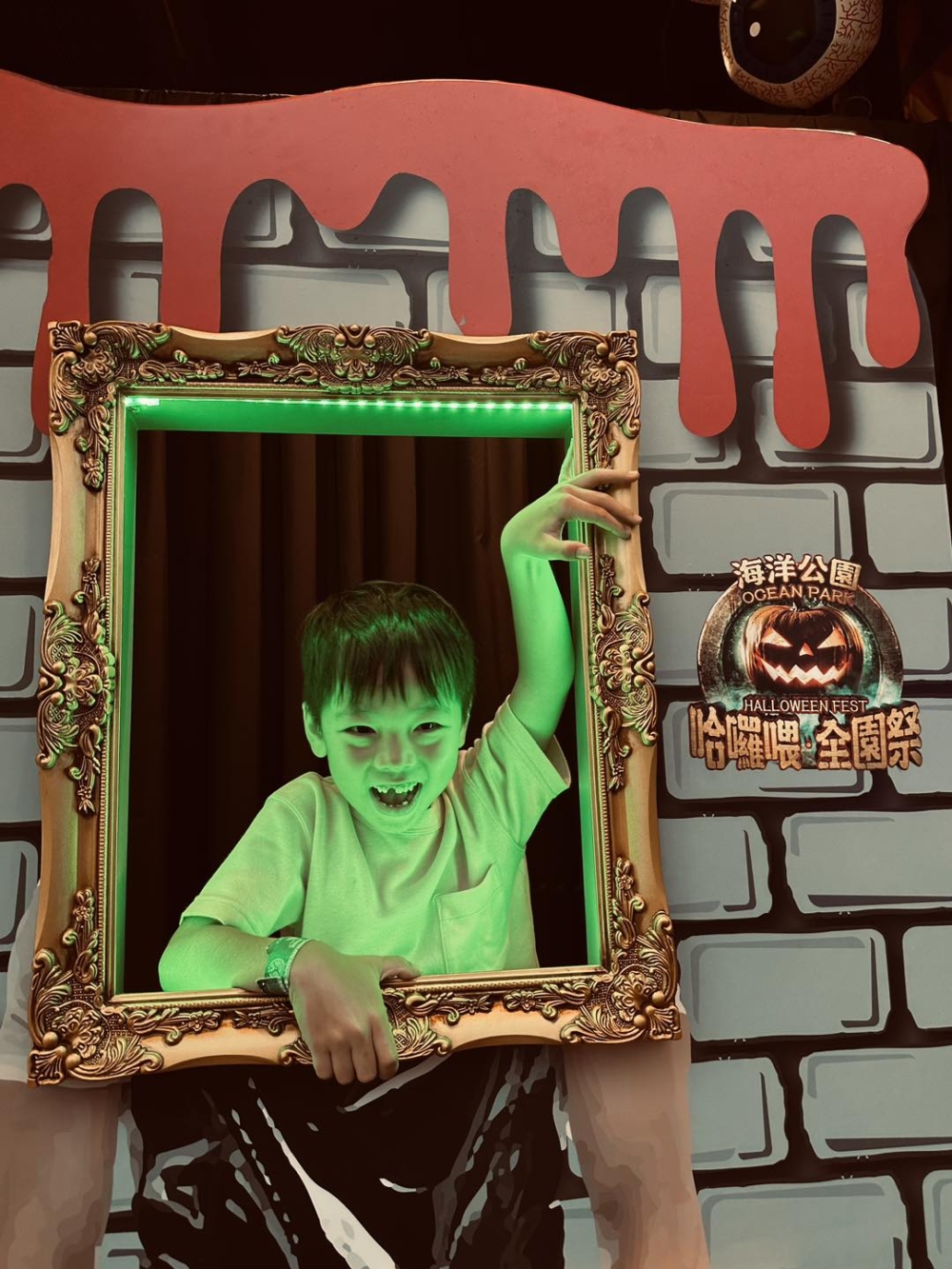 小朋友好期待鬼屋體驗！