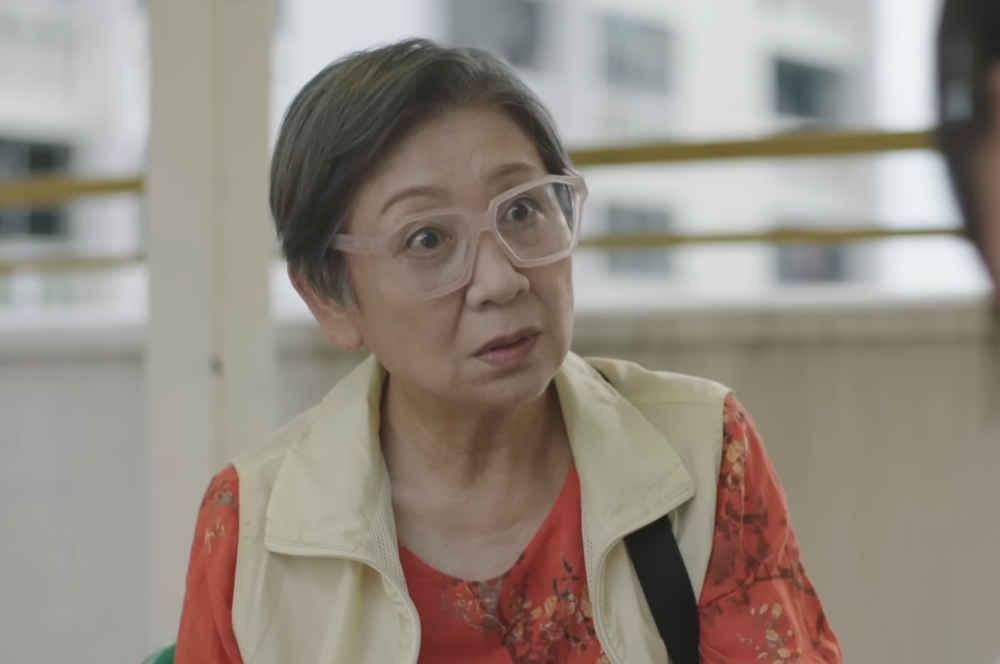 爸爸認為老人老了還租房是年輕時自己選的,怨不得人。