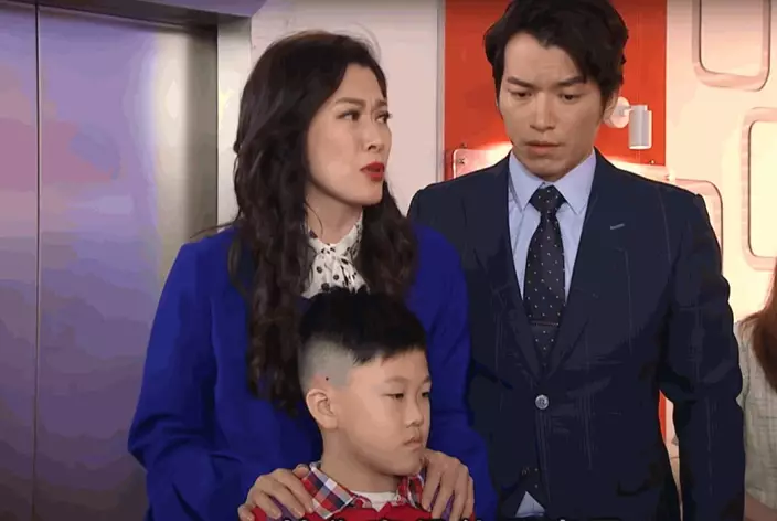 人夫帶了老婆及一對子女一共4人去吃，並包了600台幣（約145港元）的人情利是。