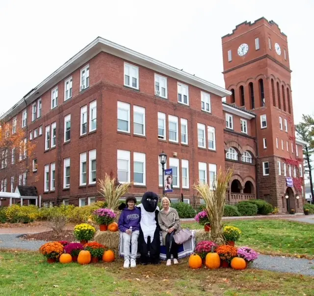 Tammy就像真正的媽媽一樣，給孩子溫暖的陪伴。