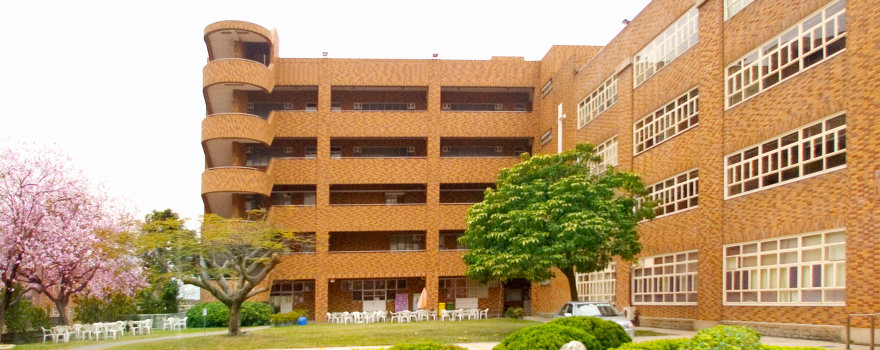 瑪利諾修院學校(中學部)除了注重成績外,亦會考慮課外活動和操行